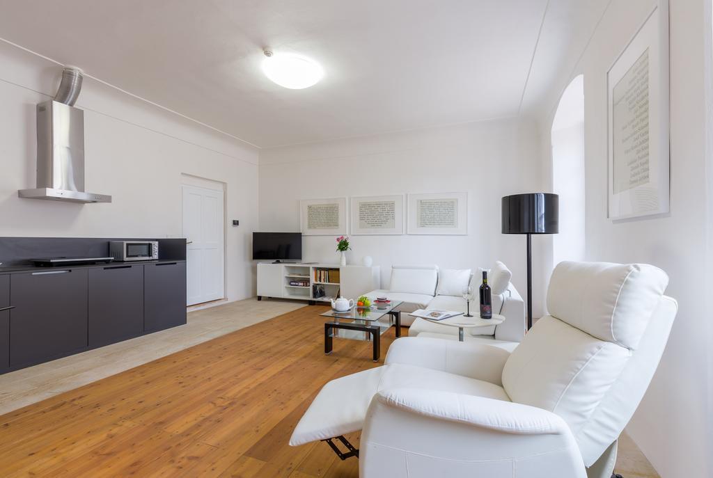 Zamecke Apartmany Литомишль Экстерьер фото