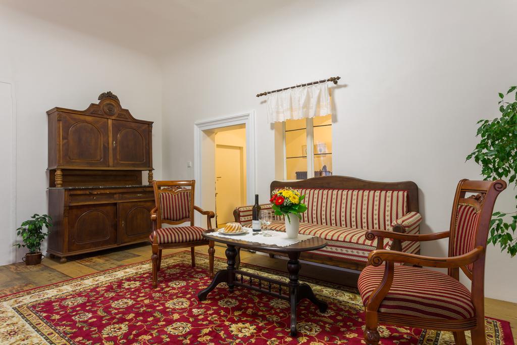 Zamecke Apartmany Литомишль Экстерьер фото